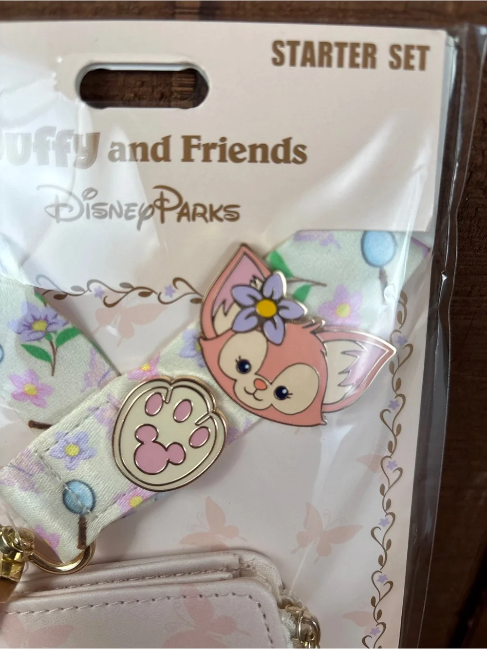 HK Disneyland Duffy and Friends LinaBell Starter Pin Set w/ Lanyard